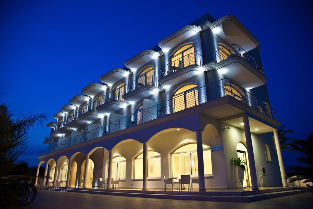 Hotel Vespucci Porto Cesareo Extérieur photo